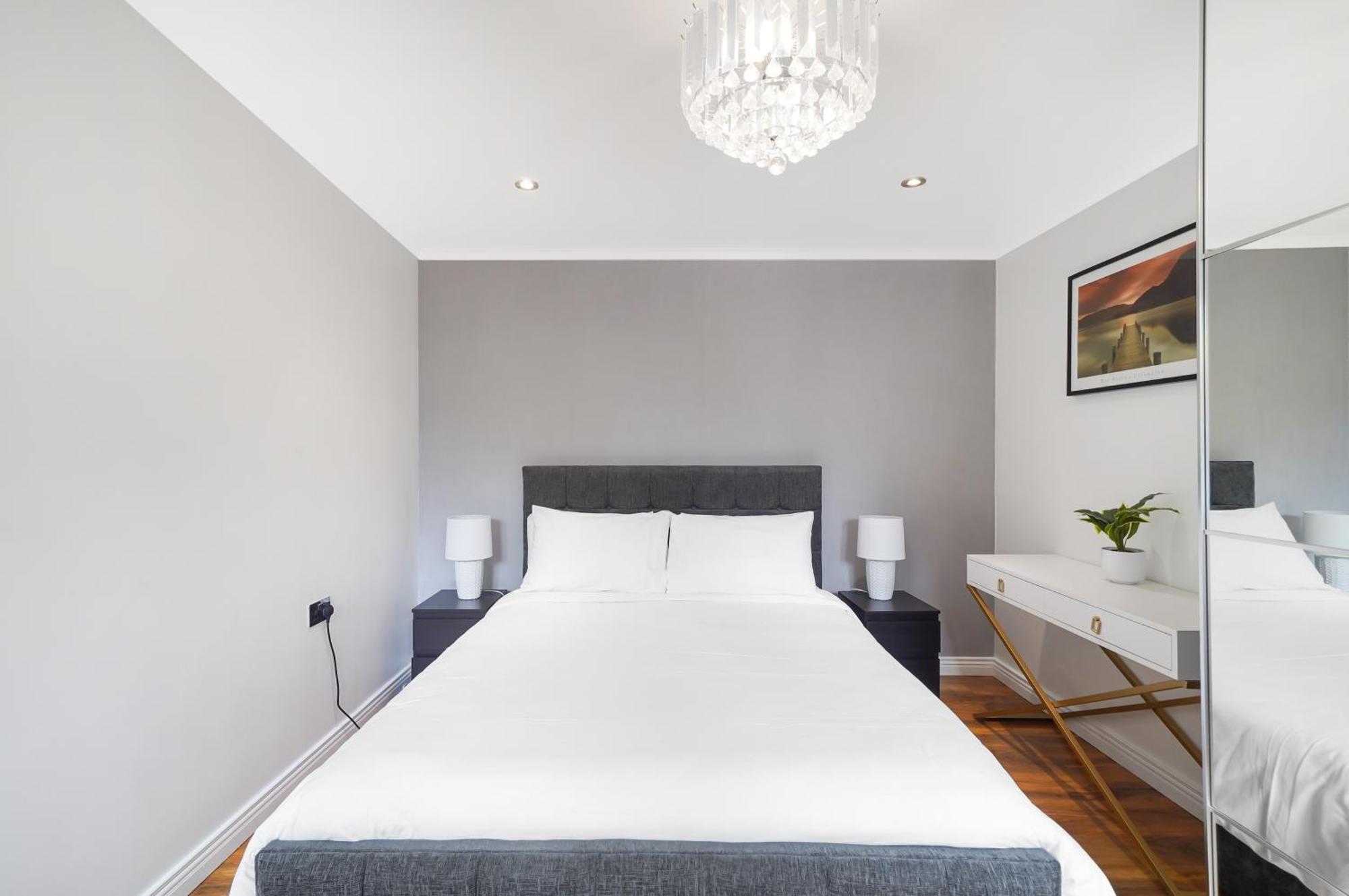 A Beautiful Stylish 2 Bedroom Apartment -City Of 런던 외부 사진